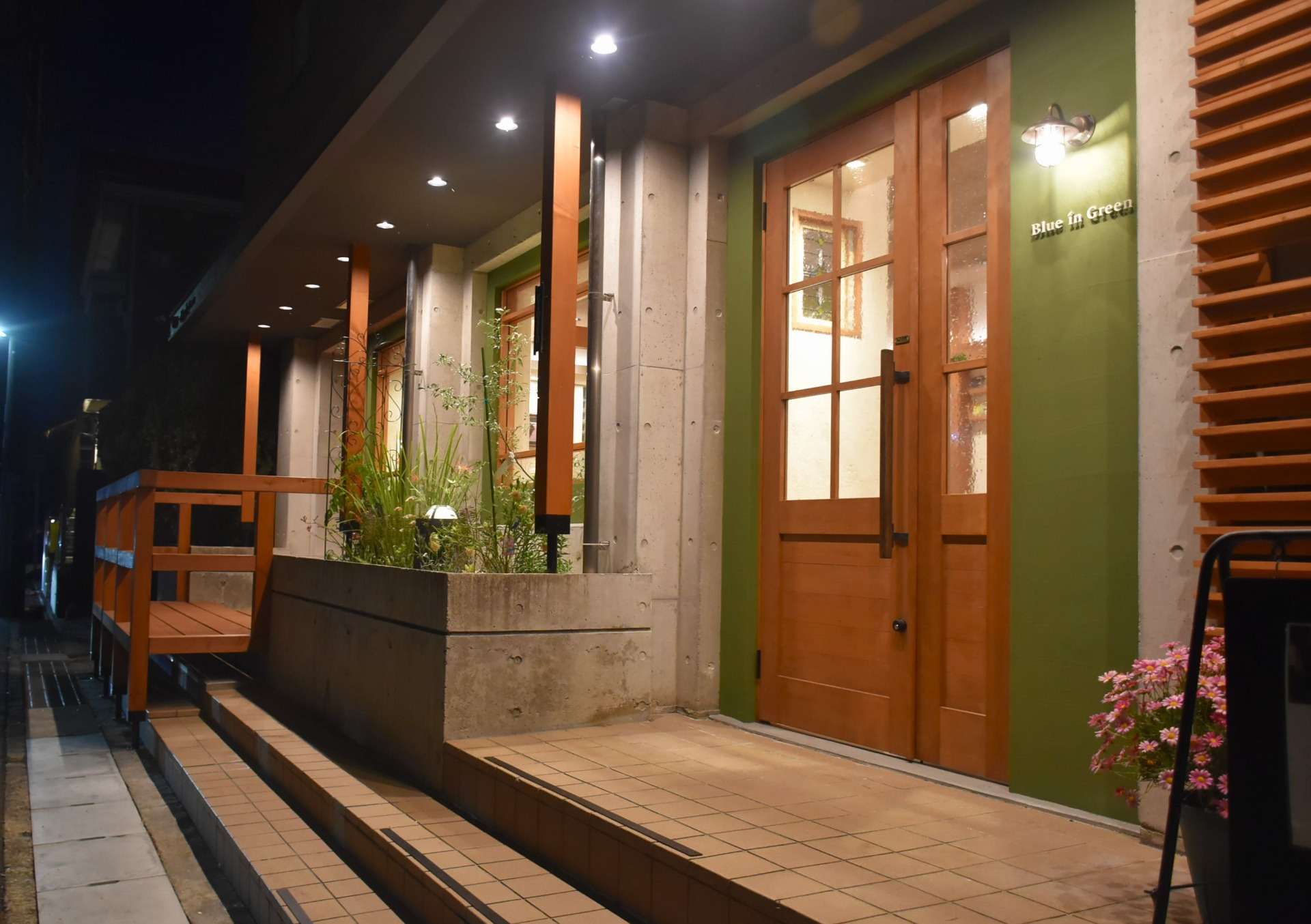 西宮市 Blue in Green様 新装工事