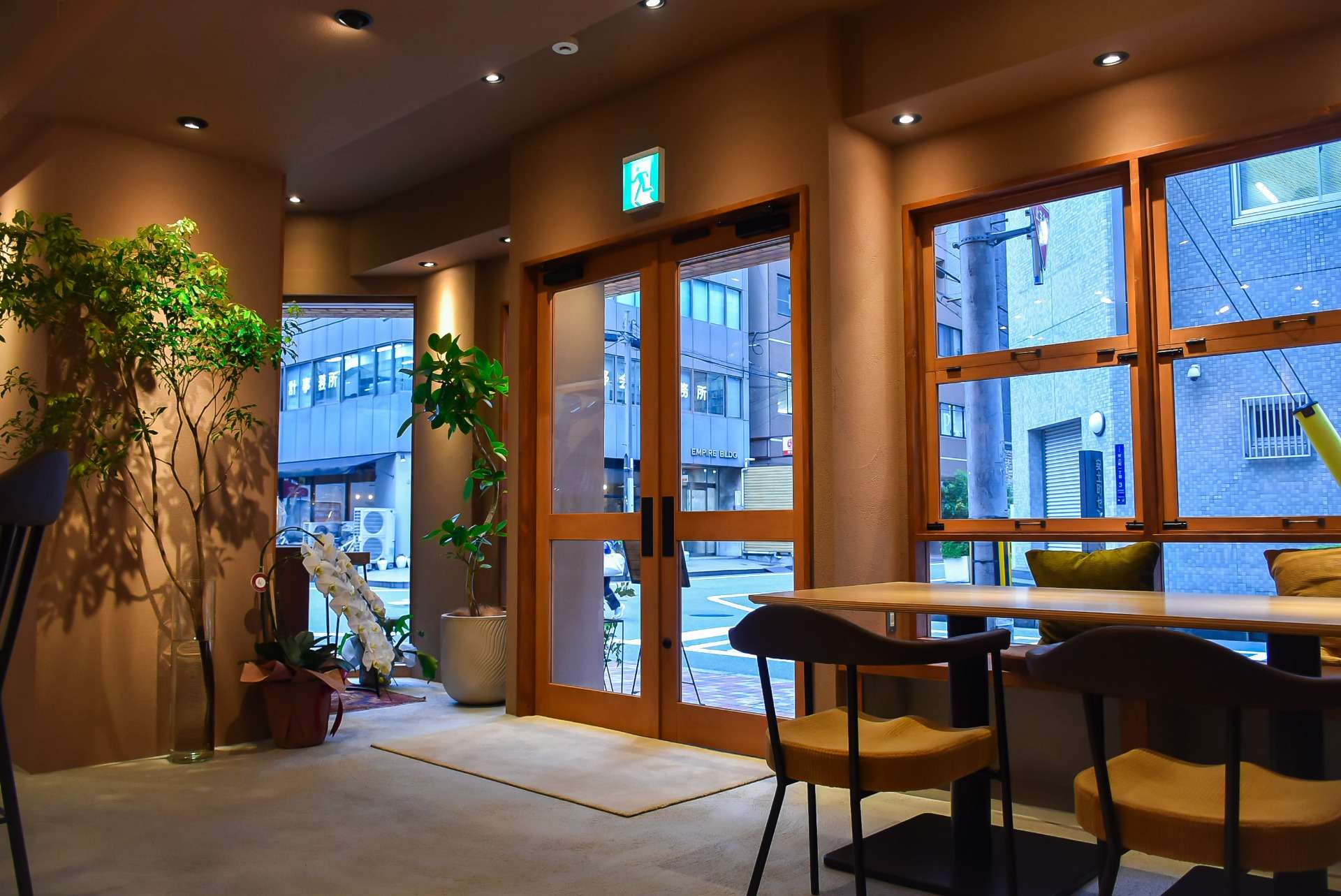 ベンチ席もあります。