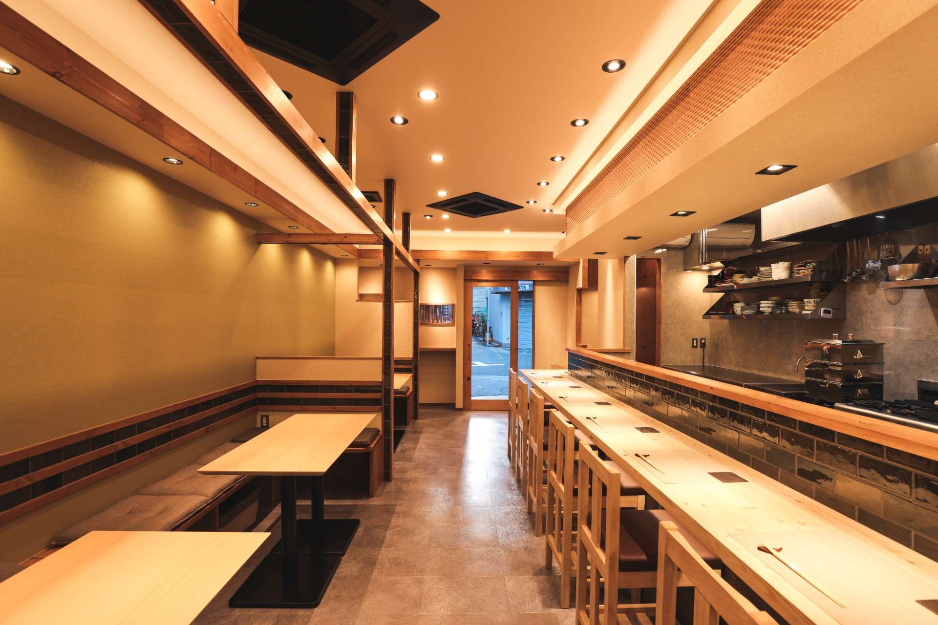 大阪市港区 居酒屋 わかば様 新装工事